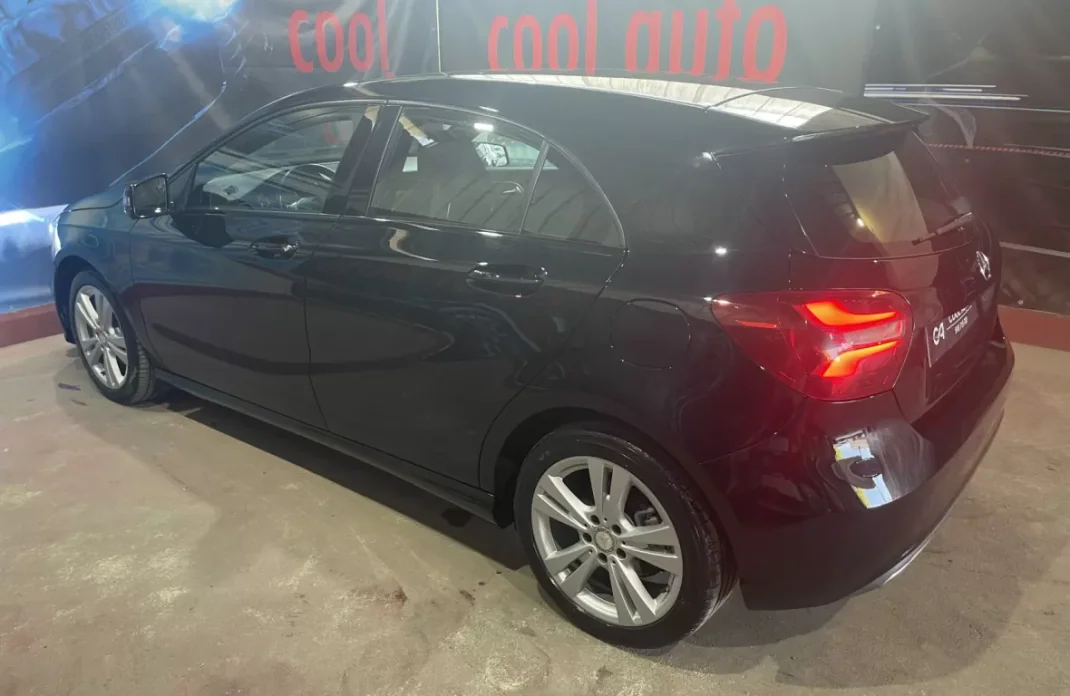 Mercedes-Benz A 200 2016 - 18450 EUR, 188000 km - AUTO.MOTO.pt - 188000km - foto 15 de 42