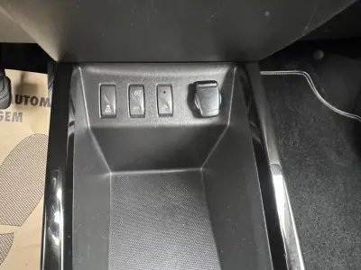 Dacia Spring 2022 - 12500 EUR, 23000 km - AUTO.MOTO.pt - 23000km - foto 32 de 34