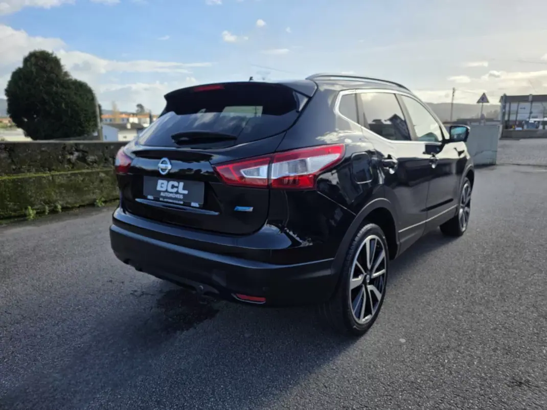Nissan Qashqai 2015 - 13990 EUR, 146000 km - AUTO.MOTO.pt - 146000km - foto 10 de 40