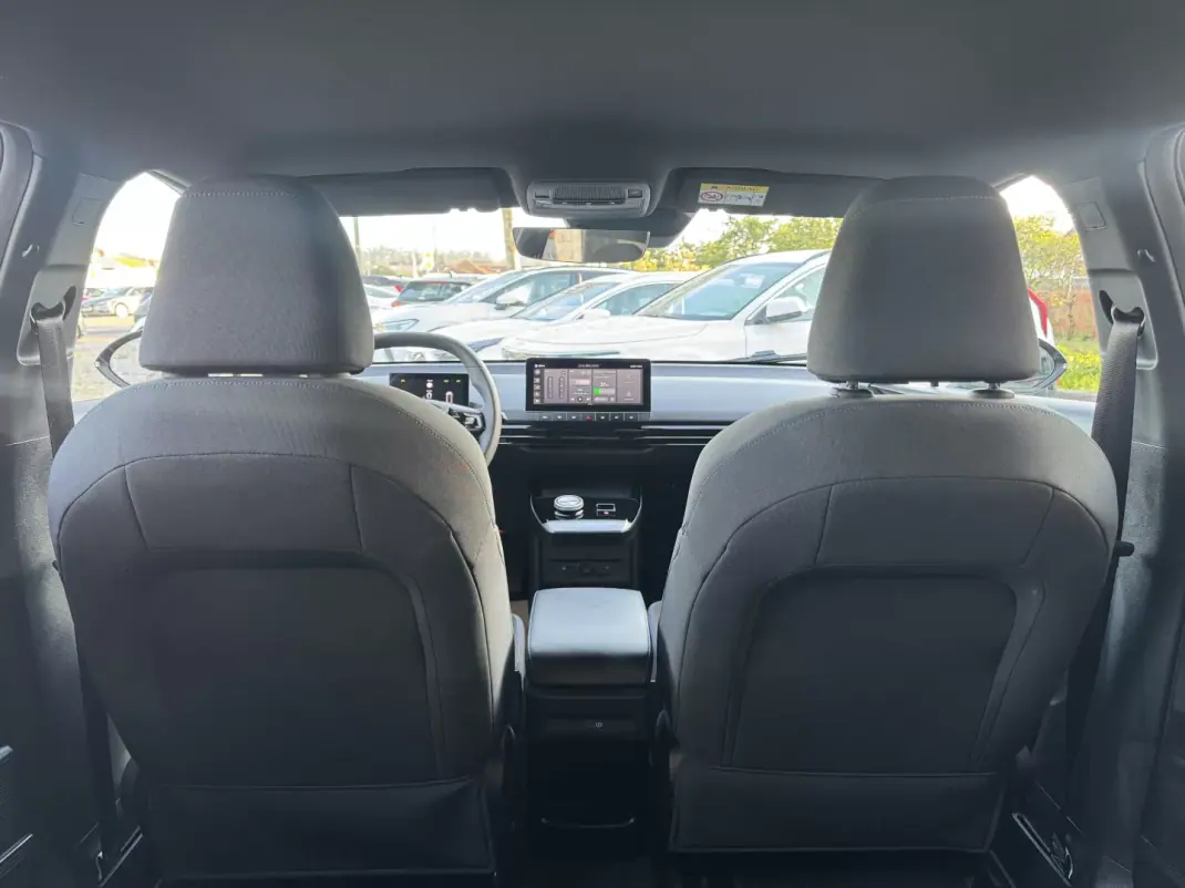 MG MG4 2022 - 18990 EUR, 77000 km - AUTO.MOTO.pt - 77000km - foto 18 de 36