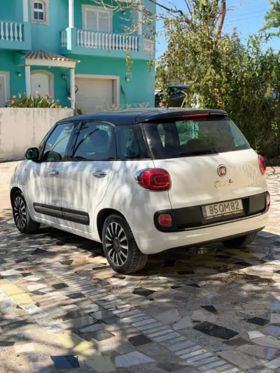 Fiat 500L 2015 - 9900 EUR, 126882 km - AUTO.MOTO.pt - 126882km - foto 6 de 8