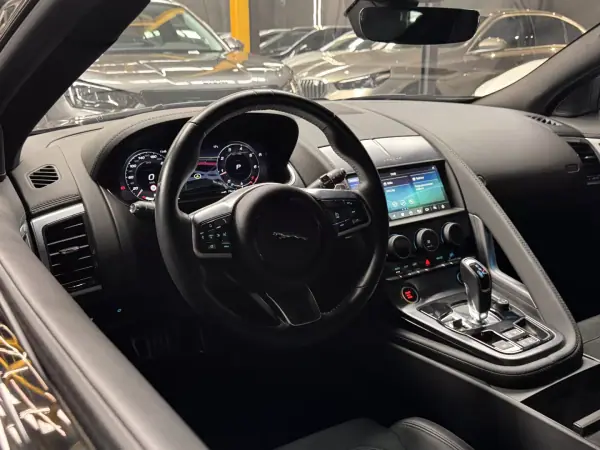 Jaguar F-Type 2023 - 69990 EUR, 23000 km - AUTO.MOTO.pt - 23000km - foto 15 de 30