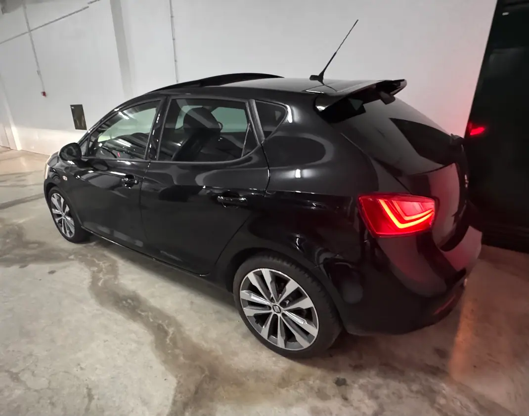 SEAT Ibiza 2017 - 12450 EUR, 60300 km - AUTO.MOTO.pt - 60300km - foto 5 de 10