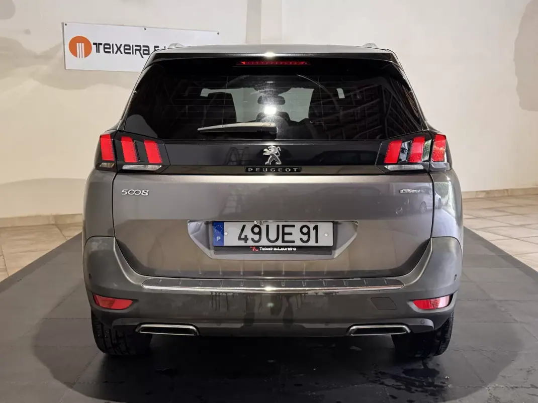 Peugeot 5008 2018 - 18500 EUR, 108306 km - AUTO.MOTO.pt - 108306km - foto 6 de 23