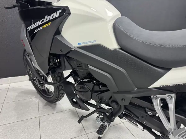 2025 - 3690 EUR, 0 km - AUTO.MOTO.pt - foto 20 de 23