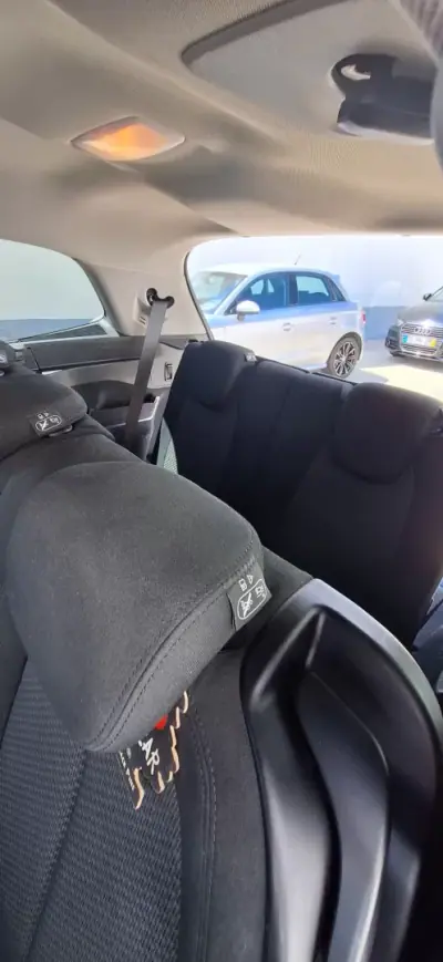 BMW 216 Gran Tourer 2018 - 12950 EUR, 199000 km - AUTO.MOTO.pt - 199000km - foto 18 de 23