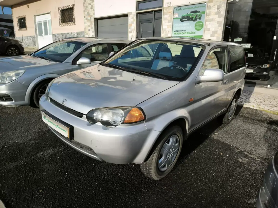 Honda HR-V 2000 - 3950 EUR, 97574 km - AUTO.MOTO.pt - 97574km - foto 2 de 36