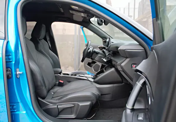 Peugeot 2008 2022 - 20900 EUR, 31255 km - AUTO.MOTO.pt - 31255km - foto 16 de 28