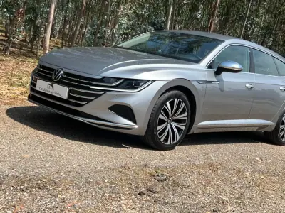Volkswagen Arteon Shooting Brake 2021 - 27900 EUR, 89450 km - AUTO.MOTO.pt - 89450km - foto 8 de 43