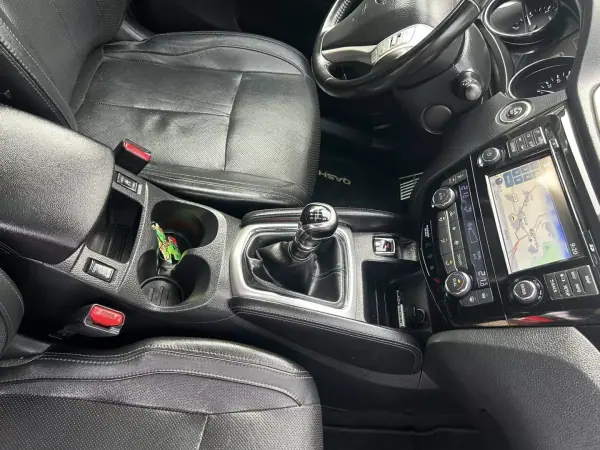 Nissan Qashqai 2015 - 18500 EUR, 152000 km - AUTO.MOTO.pt - 152000km - foto 8 de 12