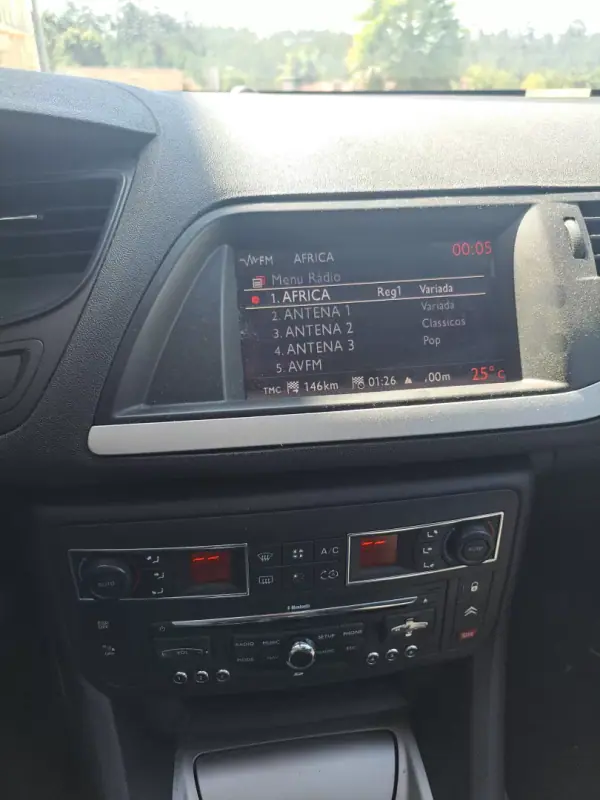 Citroën C5 Tourer 2011 - 5450 EUR, 337759 km - AUTO.MOTO.pt - 337759km - foto 4 de 13
