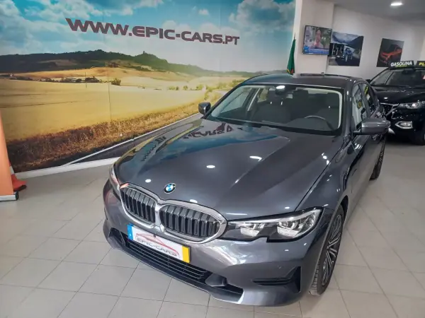 BMW 330 2021 - 27890 EUR, 51862 km - AUTO.MOTO.pt - 51862km - foto 2 de 37