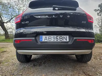 Volvo XC 40 2020 - 24500 EUR, 152300 km - AUTO.MOTO.pt - 152300km - foto 6 de 42