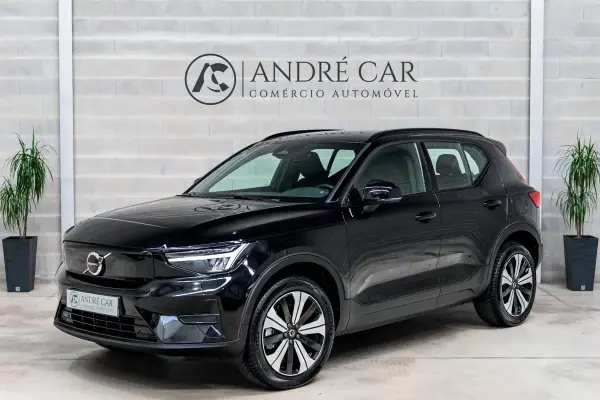 Volvo XC 40 Recharge 69 kWh Single Motor Core 2023 Elétrico — 33 068 km · Ilha de São Miguel Volvo XC 40 2023