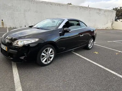 Renault Mégane CC 2011 - 7750 EUR, 202950 km - AUTO.MOTO.pt - 202950km - foto 2 de 13