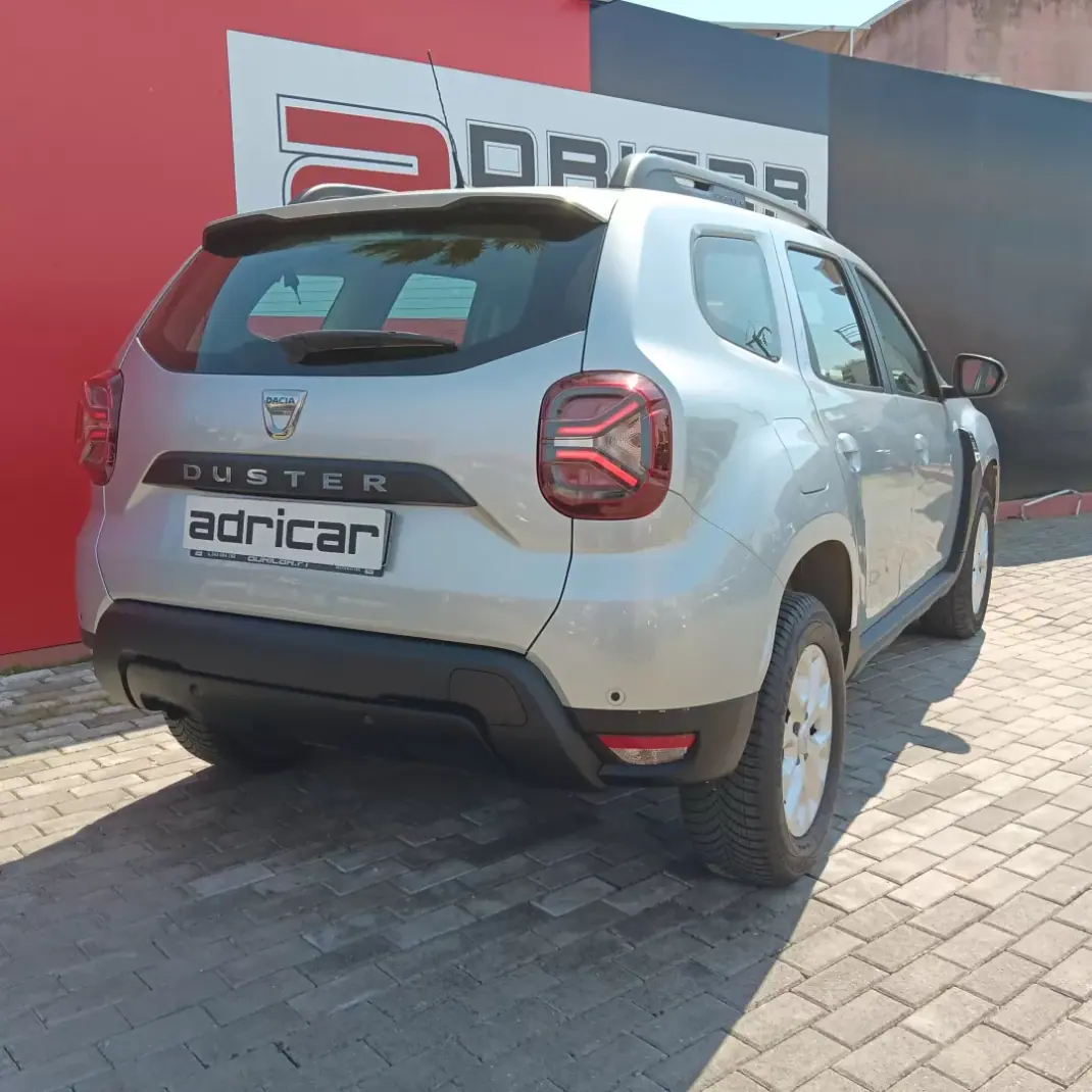 Dacia Duster 2021 - 17500 EUR, 142842 km - AUTO.MOTO.pt - 142842km - foto 6 de 21