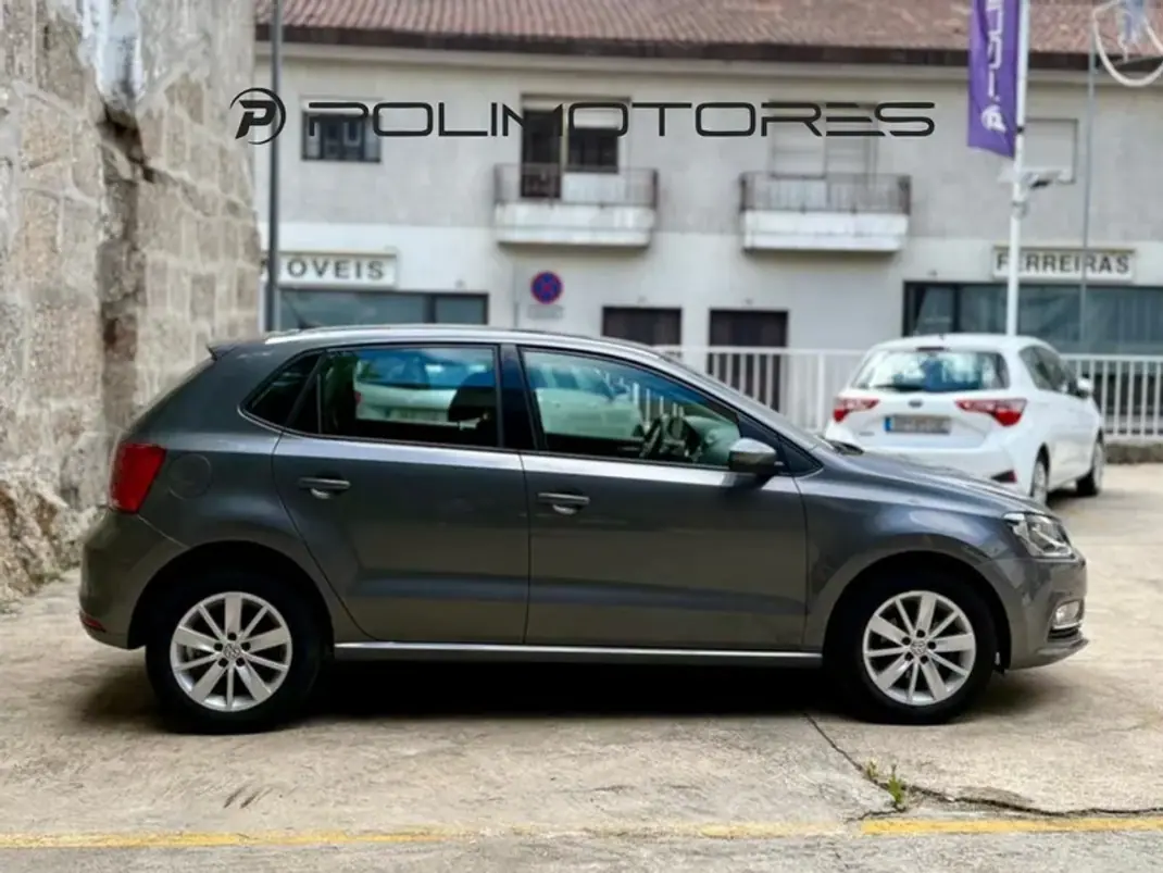 Volkswagen Polo 2017 - 13750 EUR, 50010 km - 50010km - foto 4 de 16