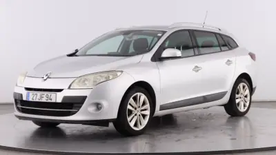 Renault Mégane Sport Tourer 2010 - 4950 EUR, 195235 km - AUTO.MOTO.pt - 195235km - foto 4 de 22