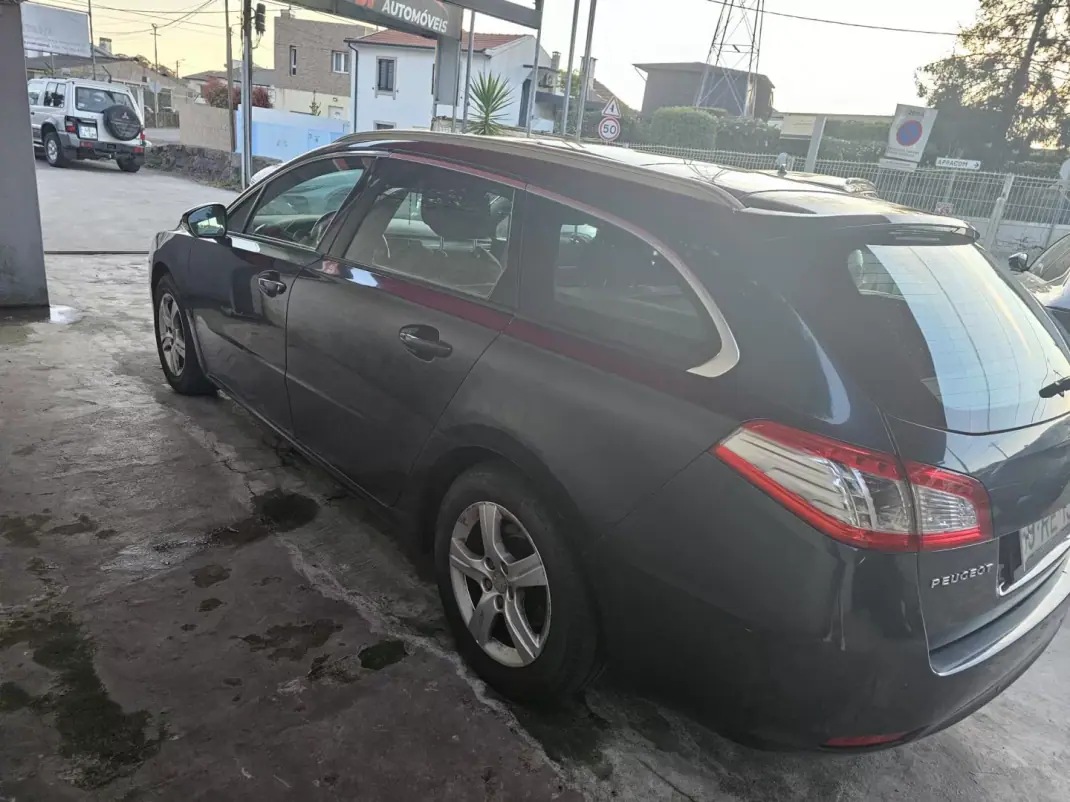 Peugeot 508 SW 2011 - 3999 EUR, 312000 km - AUTO.MOTO.pt - 312000km - foto 5 de 13