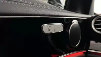 Mercedes-Benz E 300 2022 - 42990 EUR, 90455 km - AUTO.MOTO.pt - 90455km - foto 36 de 43