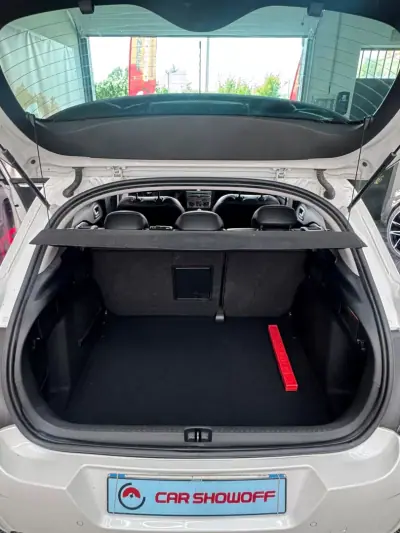 Citroën C4 2017 - 9900 EUR, 156000 km - AUTO.MOTO.pt - 156000km - foto 7 de 13