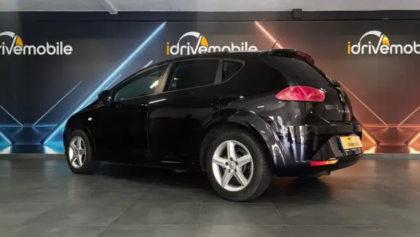 SEAT Leon 2012 - 7900 EUR, 395479 km - AUTO.MOTO.pt - 395479km - foto 15 de 40