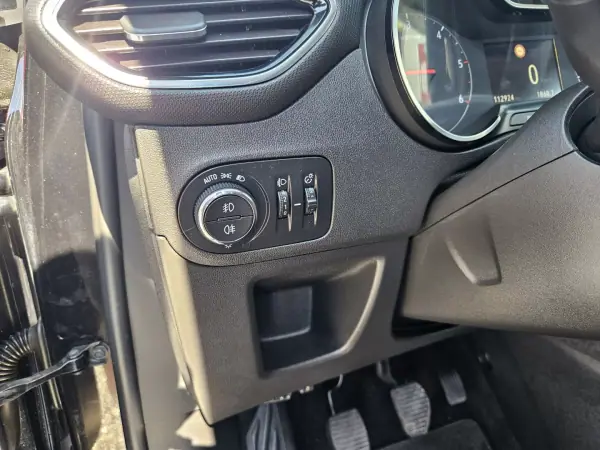 Opel Crossland X 2018 - 12800 EUR, 112200 km - AUTO.MOTO.pt - 112200km - foto 35 de 45