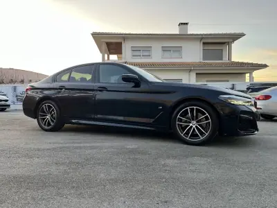 BMW 520 2022 - 33950 EUR, 124000 km - AUTO.MOTO.pt - 124000km - foto 42 de 45