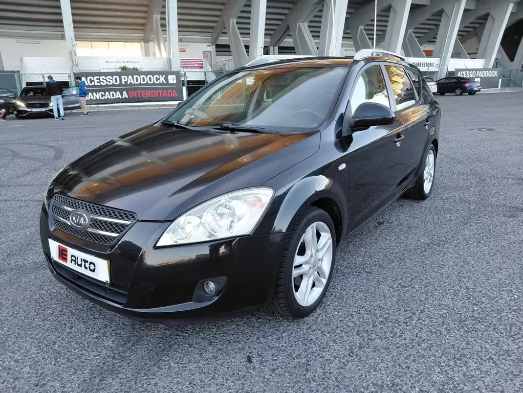 Kia Ceed SW 2008 - 4490 EUR, 182285 km - AUTO.MOTO.pt - 182285km - foto 2 de 25
