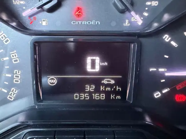 Citroën C3 2018 - 9250 EUR, 35168 km - AUTO.MOTO.pt - 35168km - foto 8 de 44