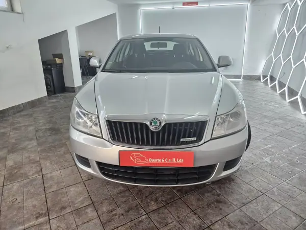 Skoda Octavia 2012 - 9350 EUR, 284108 km - AUTO.MOTO.pt - 284108km - foto 4 de 26