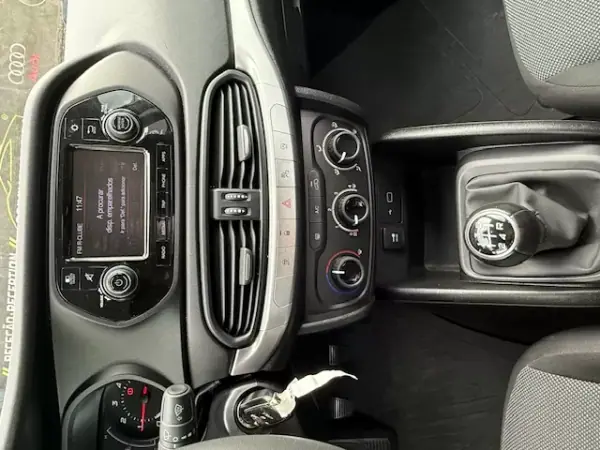 Fiat Tipo 2020 - 14900 EUR, 66570 km - AUTO.MOTO.pt - 66570km - foto 3 de 11