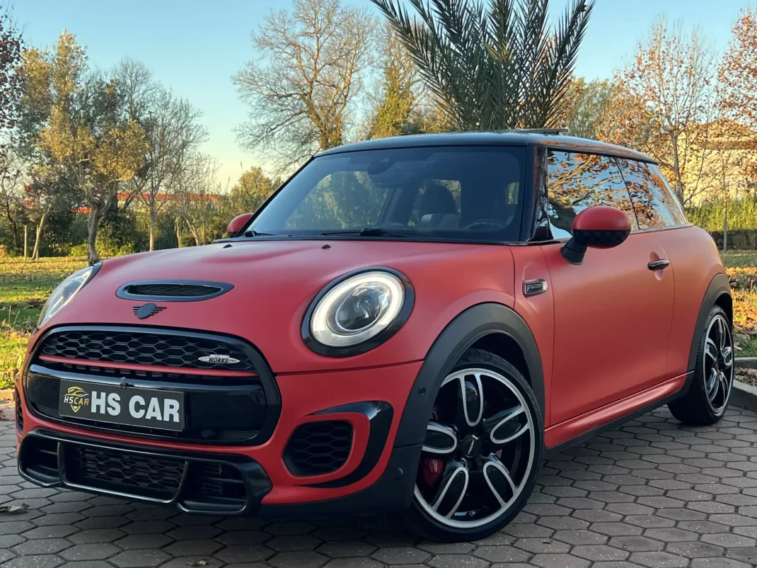 MINI John Cooper Works 2017 - 24965 EUR, 126000 km - AUTO.MOTO.pt - 126000km - foto 1 de 61