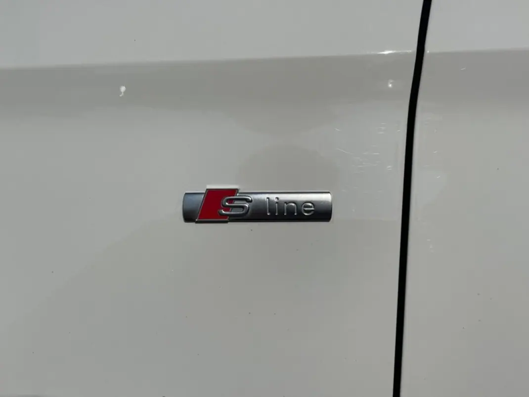 Audi A3 Limousine 2019 - 24999 EUR, 107600 km - AUTO.MOTO.pt - 107600km - foto 12 de 43