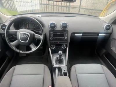 Audi A3 Sportback 2010 - 12250 EUR, 199472 km - AUTO.MOTO.pt - 199472km - foto 7 de 15
