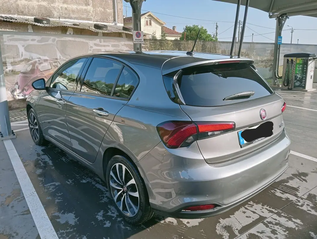 Fiat Tipo 2021 - 11000 EUR, 205000 km - 205000km - foto 3 de 7