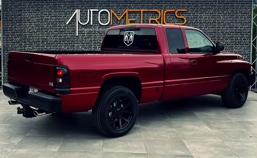 Dodge RAM 1998 - 24900 EUR, 110000 km - AUTO.MOTO.pt - 110000km - foto 9 de 17