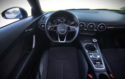 Audi TT Roadster 2015 - 23990 EUR, 151000 km - AUTO.MOTO.pt - 151000km - foto 18 de 36