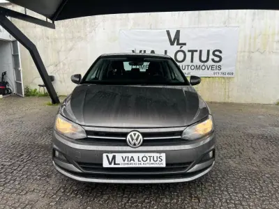 Volkswagen Polo 2018 - 12500 EUR, 98000 km - AUTO.MOTO.pt - 98000km - foto 2 de 10