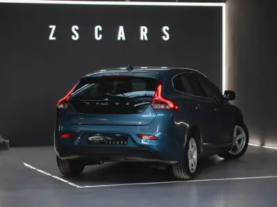 Volvo V40 2012 — foto 5 de 22
