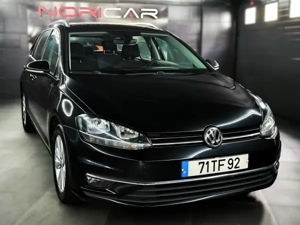 Volkswagen Golf Variant 2017 - 11500 EUR, 190200 km - AUTO.MOTO.pt - 190200km - foto 13 de 30