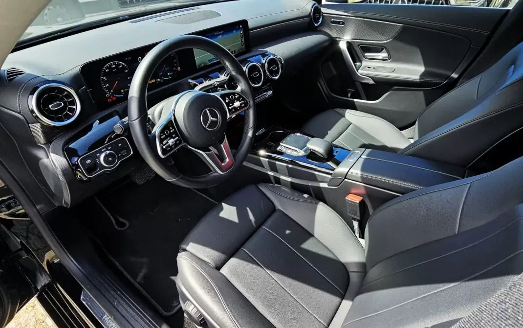 Mercedes-Benz CLA 250 2023 - 31500 EUR, 60000 km - AUTO.MOTO.pt - 60000km - foto 26 de 30