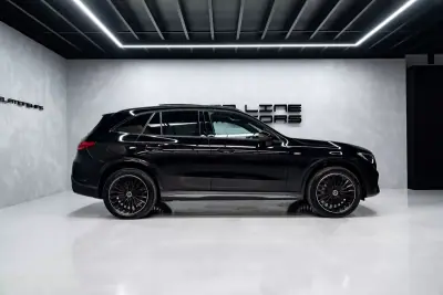 Mercedes-Benz GLC 300 2025 - 71950 EUR, 13000 km - AUTO.MOTO.pt - 13000km - foto 8 de 35