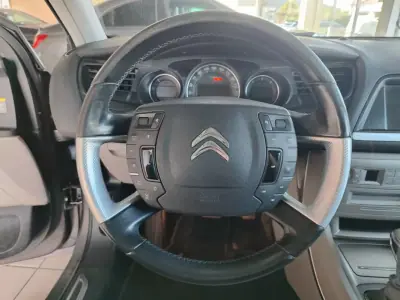 Citroën C5 Tourer 2017 - 9500 EUR, 248400 km - AUTO.MOTO.pt - 248400km - foto 29 de 38