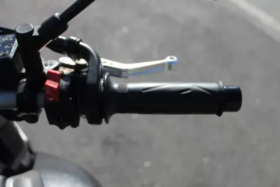 Yamaha MT 07 2015 - 5900 EUR, 22000 km - AUTO.MOTO.pt - 22000km - foto 20 de 24