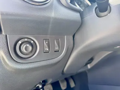 Dacia Sandero 2017 - 11500 EUR, 125170 km - AUTO.MOTO.pt - 125170km - foto 16 de 24