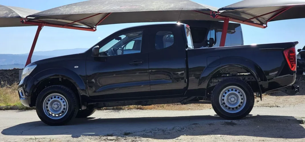 Nissan Navara 2020 - 27400 EUR, 190102 km - AUTO.MOTO.pt - 190102km - foto 3 de 12