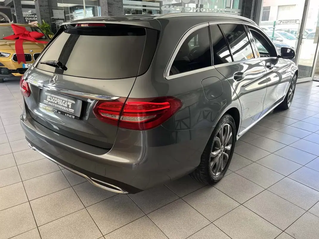 Mercedes-Benz C 200 2018 - 17800 EUR, 212761 km - 212761km - foto 4 de 27