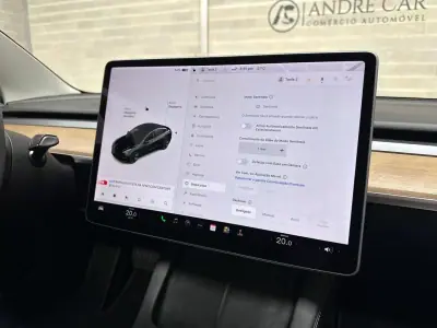 Tesla Model 3 2021 - 26450 EUR, 64959 km - AUTO.MOTO.pt - 64959km - foto 25 de 53