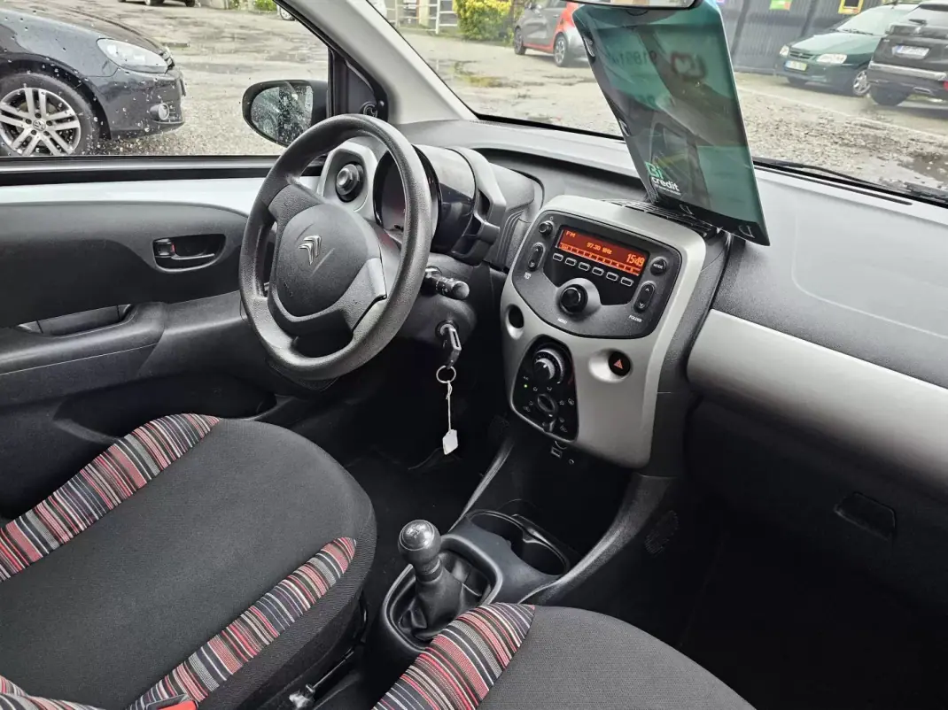 Citroën C1 2017 - 7450 EUR, 65000 km - AUTO.MOTO.pt - 65000km - foto 6 de 9